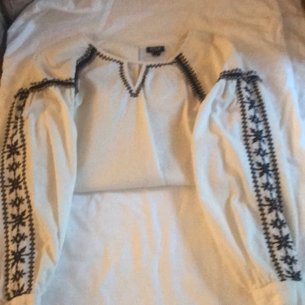 Cream & Blk embroidery Blouse